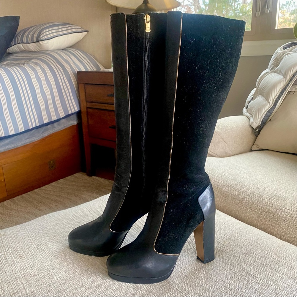 ♥️ BCBGMaxAzria. Black, ALL leather & Suede Tall Heeled Boots w/ Gold piping♥️